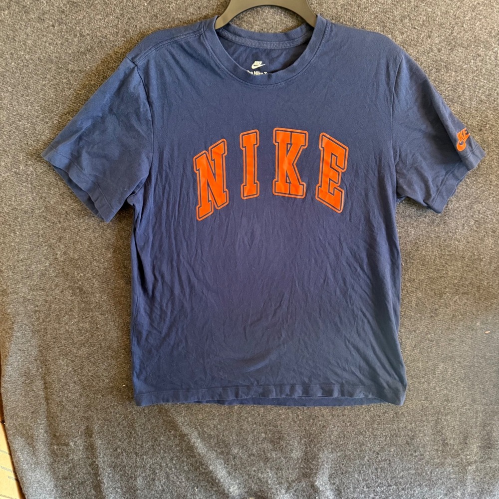Nike Mens Large Navy Blue Orange Arched Logo Graphic T-Shirt Short Sleeve Cotton